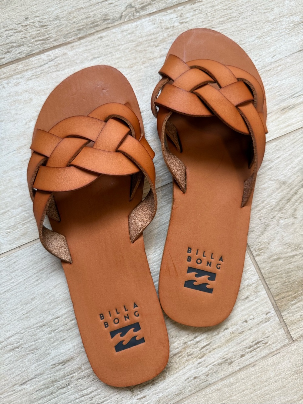 Billabong Braided Slide Sandals in Tan Brown Size 9